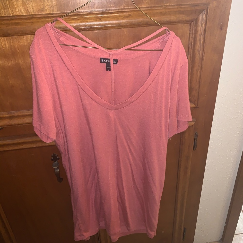 pink tshirt with detailing